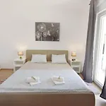 Mares 1 By Interhome شقة