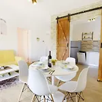Mares 1 By Interhome شقة