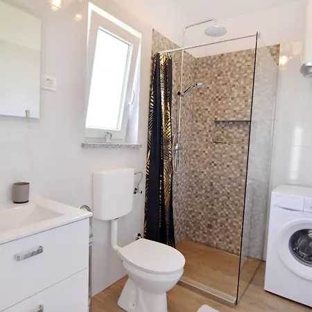 Apartman Mares 1 By Interhome *