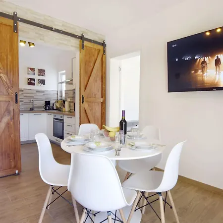 Mares 1 By Interhome דירה *