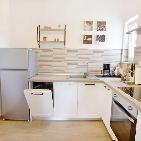 Mares 1 By Interhome