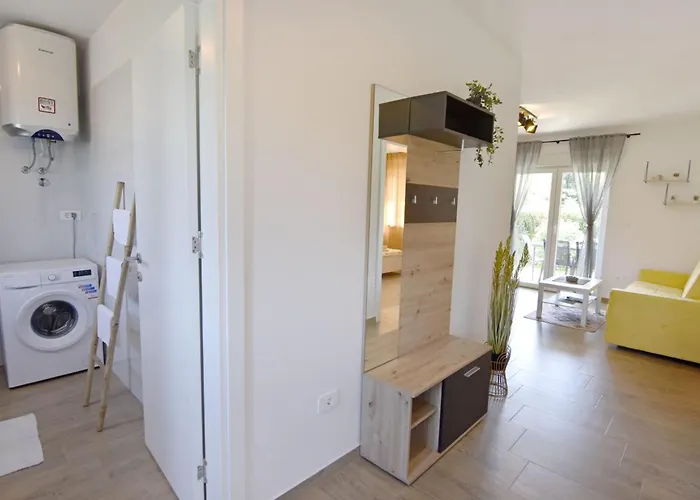 Mares 1 By Interhome