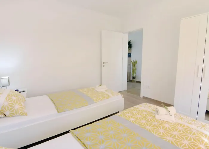 Apartman Mares 1 By Interhome