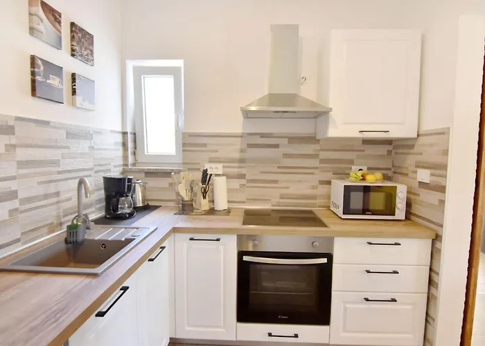 Apartman Mares 1 By Interhome *